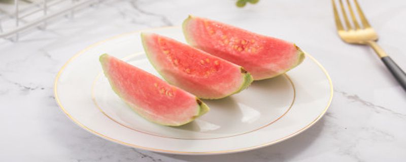芭乐怎么吃要削皮吗