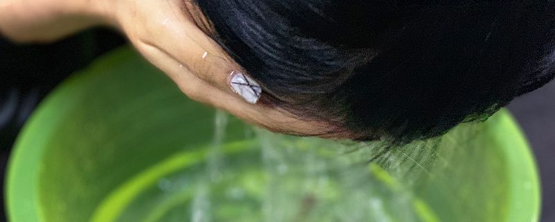 出门没带洗面奶怎么洗脸