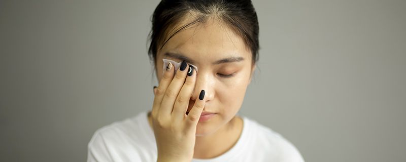 刷酸第二天化妆了怎么办