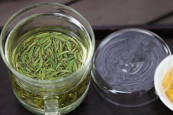 竹叶青茶泡多久