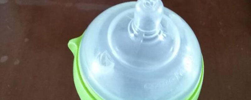 塑料奶瓶可以用开水煮吗