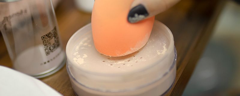 素颜霜需要用美妆蛋吗