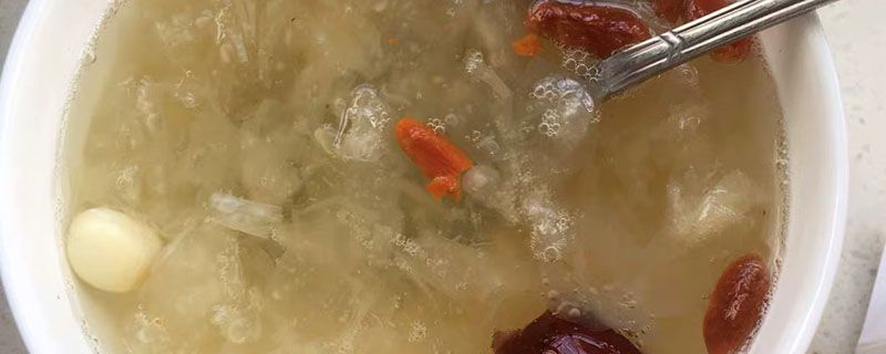 金燕耳和银耳的区别