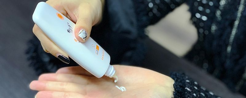 涂完防晒可以直接涂遮瑕吗