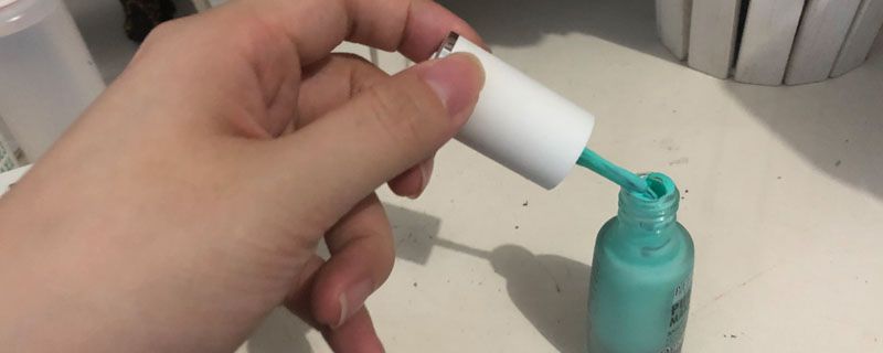 微胶指甲油能直接涂吗