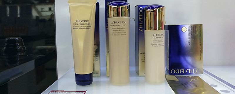 涂水乳精华的正确步骤