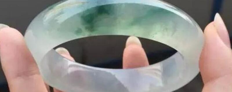 翡翠戒指的颜色分类