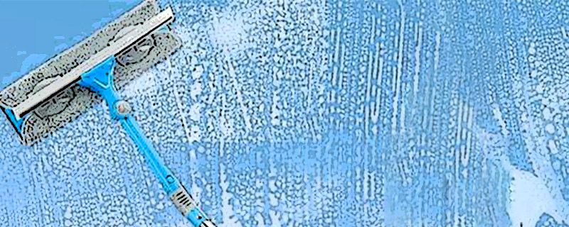 怎么防止窗户玻璃淌水