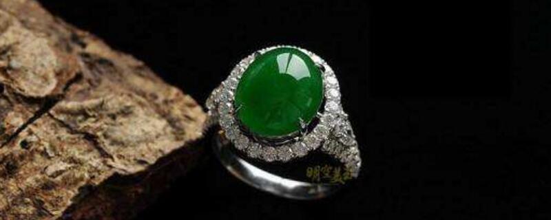 翡翠的光泽是什么原因