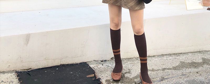 超短裙可以配堆堆袜吗