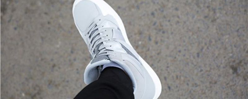 运动鞋小了顶脚怎么办